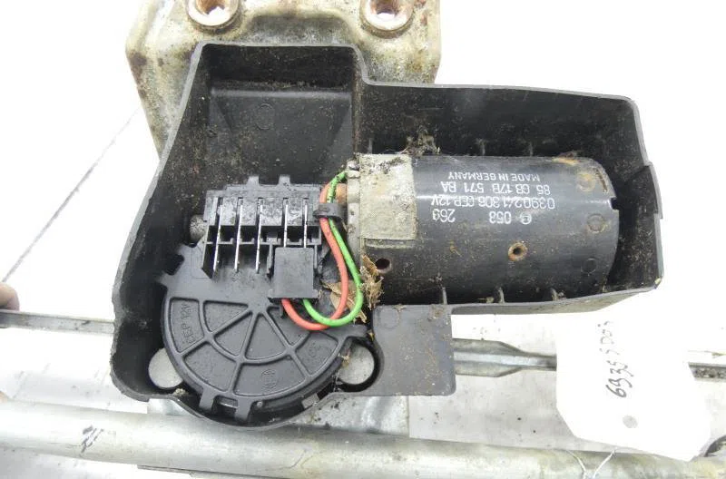 Moteur essuie-glace avant FORD COURRIER 3 PHASE 1 occasion
