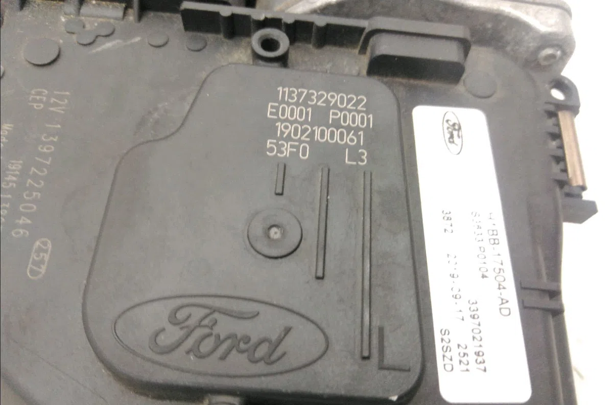 Moteur essuie-glace avant Ford FIESTA VII (HJ, HF) 1.5 tdci (2017) occasion