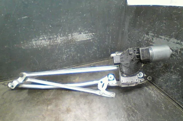Moteur essuie-glace avant Ford FOCUS C-MAX (DM2) 2.0 tdci (2003-2007) occasion