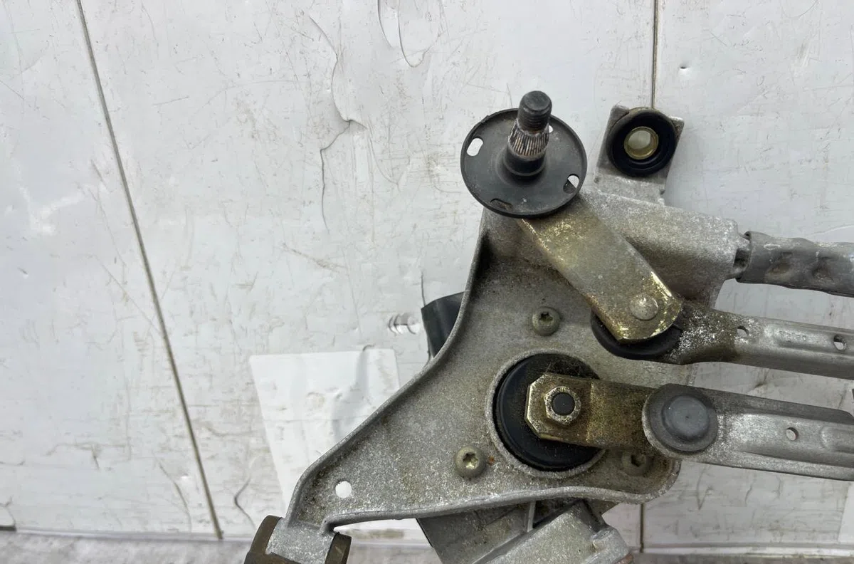 Moteur essuie-glace avant HONDA CIVIC 7 PHASE 1 occasion