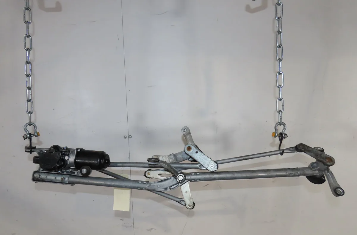 Moteur essuie-glace avant Honda CIVIC VIII Hatchback (FN, FK) 2.2 ctdi (fk3) (2005) 5 portes occasion