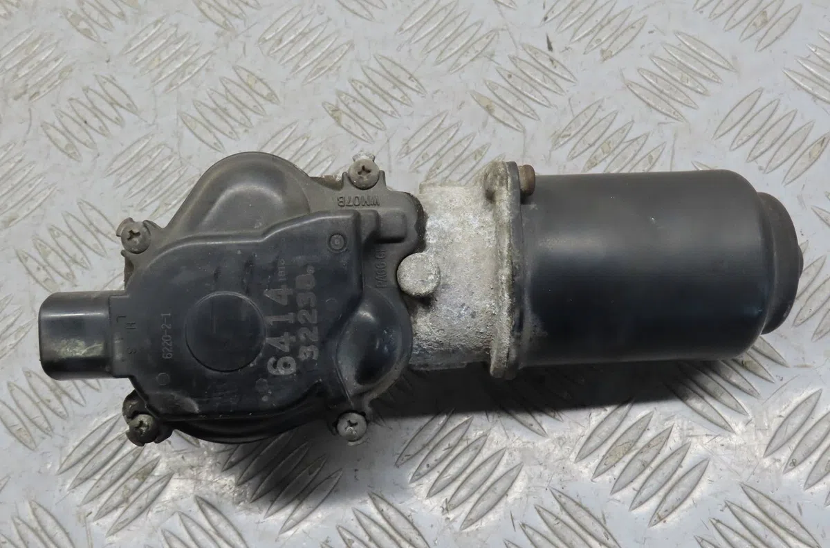 Moteur essuie-glace avant Honda FR-V (BE) 2.2 i ctdi (be5) (2005) 5 portes occasion
