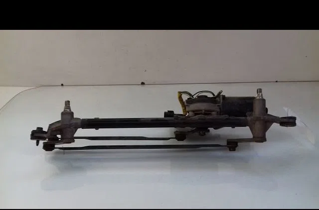 Moteur essuie-glace avant Hyundai GETZ (TB) 1.1 (2002-2005) occasion