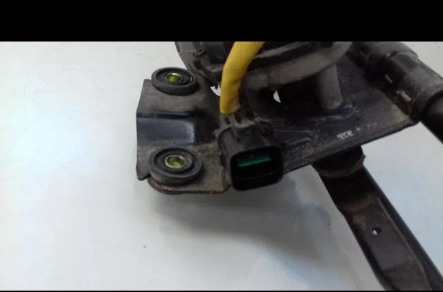 Moteur essuie-glace avant Hyundai GETZ (TB) 1.1 (2002-2005) occasion
