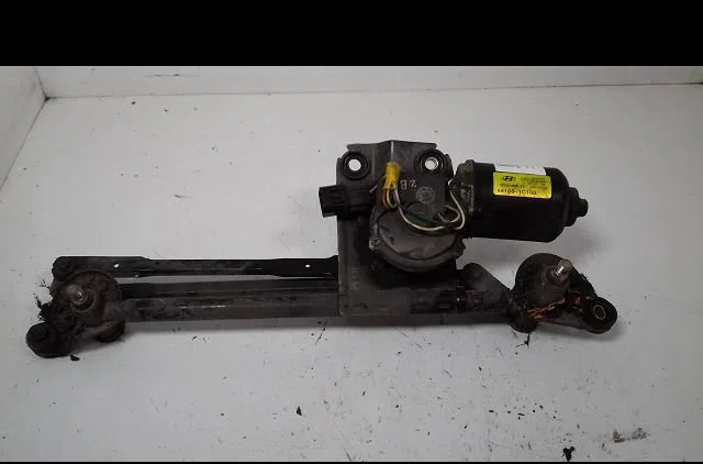 Moteur essuie-glace avant Hyundai GETZ (TB) 1.3 (2003-2005) occasion