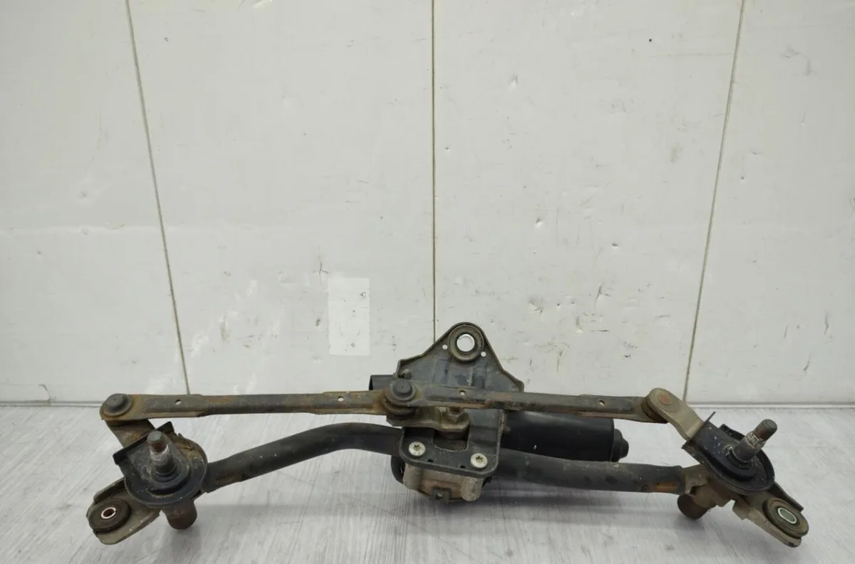 Moteur essuie-glace avant HYUNDAI I 10 1 PHASE 1 occasion