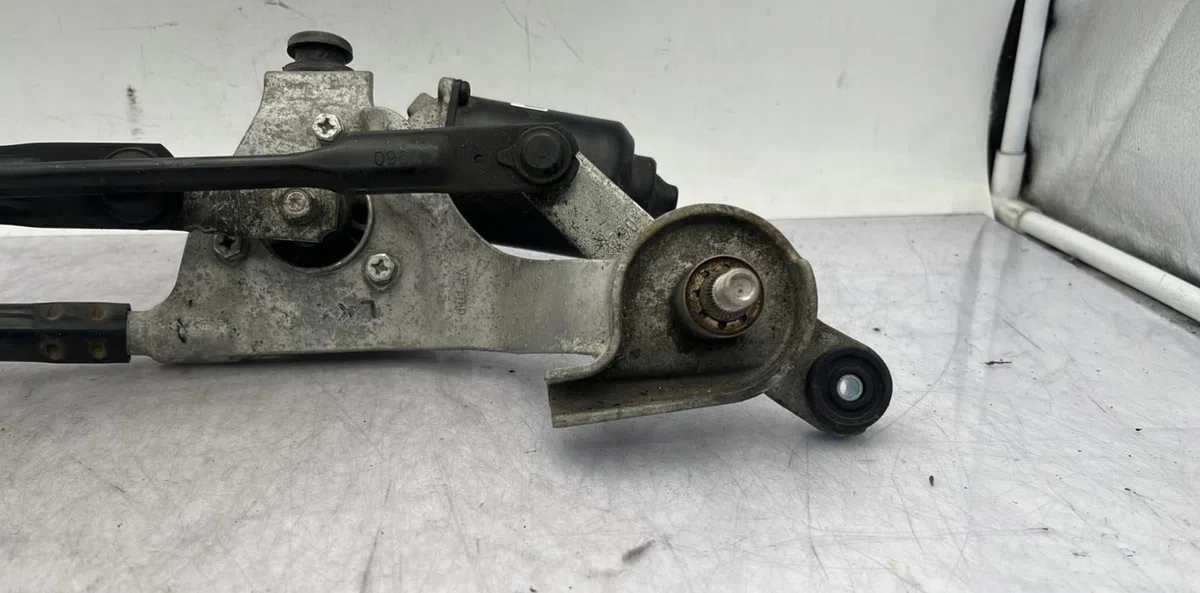 Moteur essuie-glace avant HYUNDAI I 40 PHASE 2 occasion