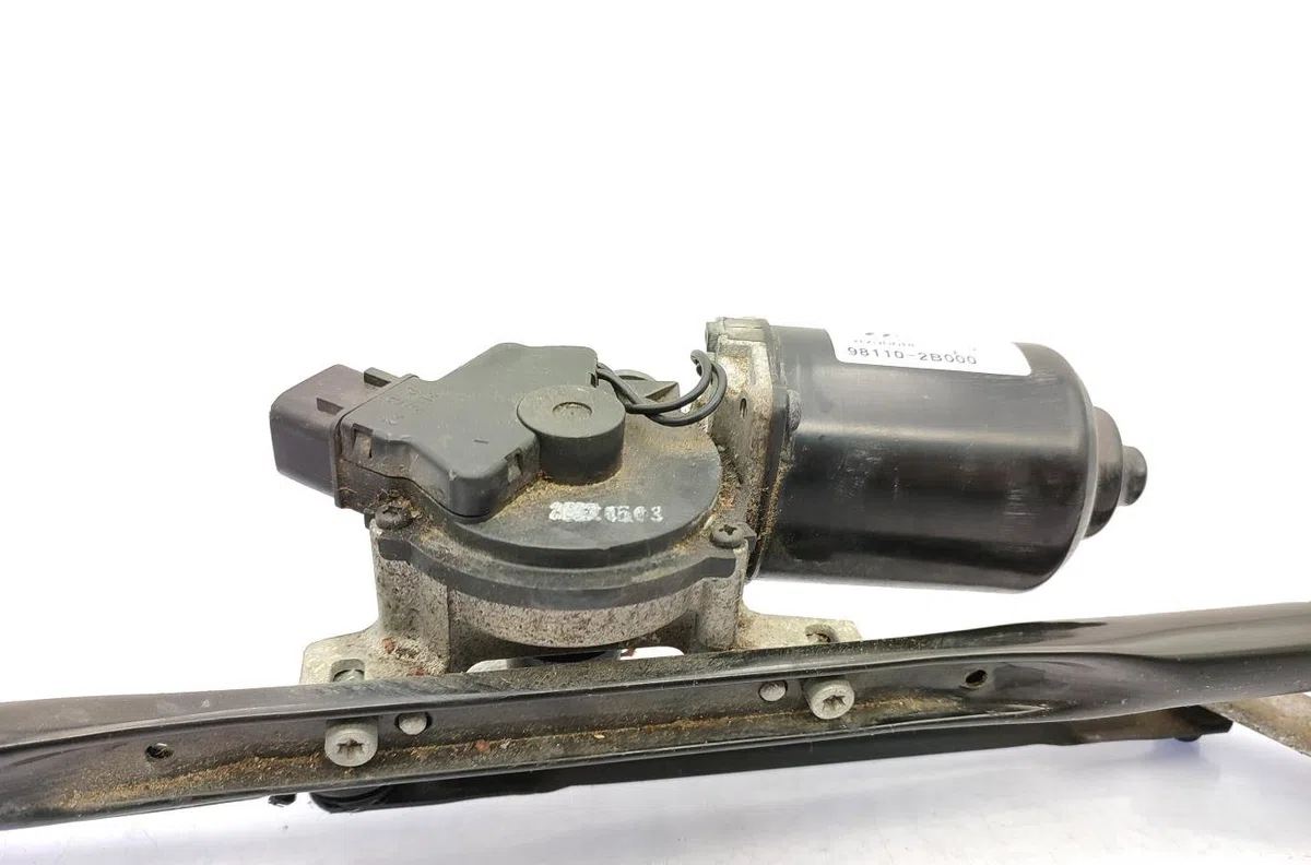 Moteur essuie-glace avant HYUNDAI SANTA FE 2 PHASE 1 occasion