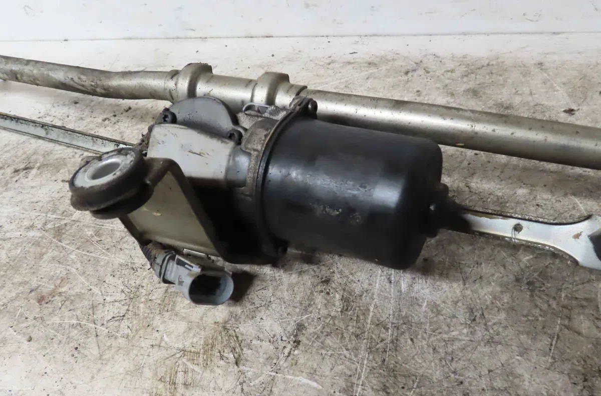 Moteur essuie-glace avant IVECO DAILY IV occasion