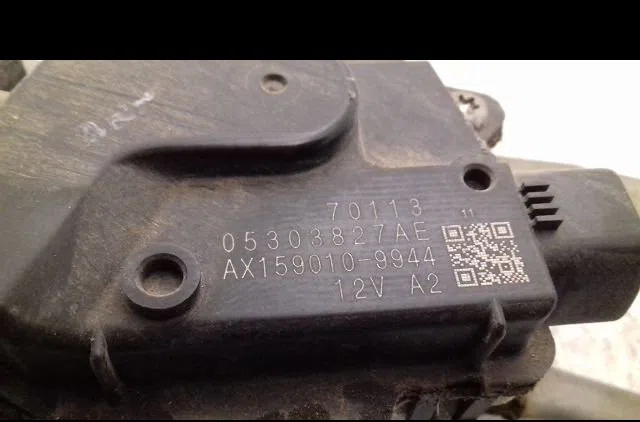 Moteur essuie-glace avant Jeep COMPASS (MK49) 2.2 crd (2011) occasion