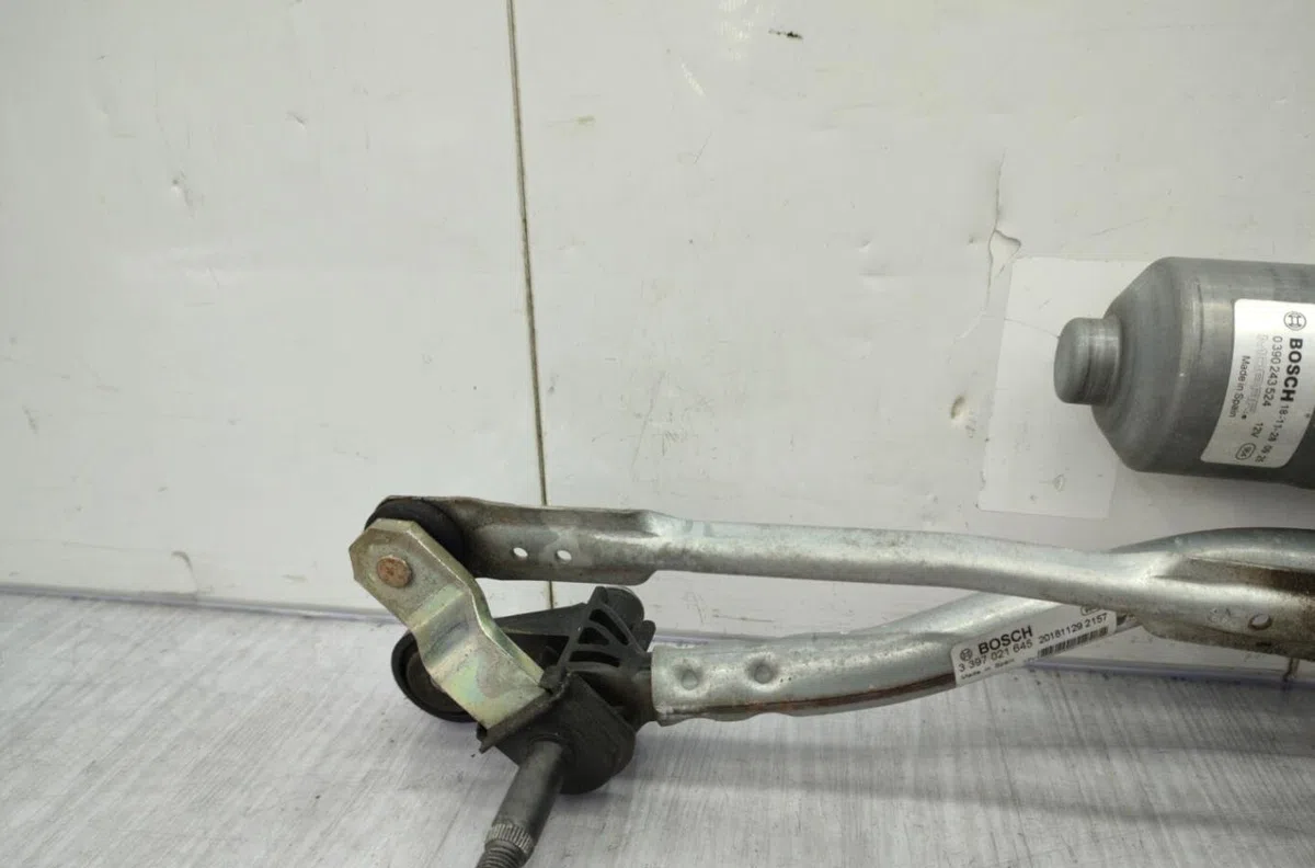 Moteur essuie-glace avant JEEP RENEGADE PHASE 2 occasion