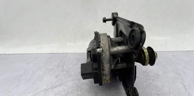Moteur essuie-glace avant KIA CARNIVAL 1 occasion