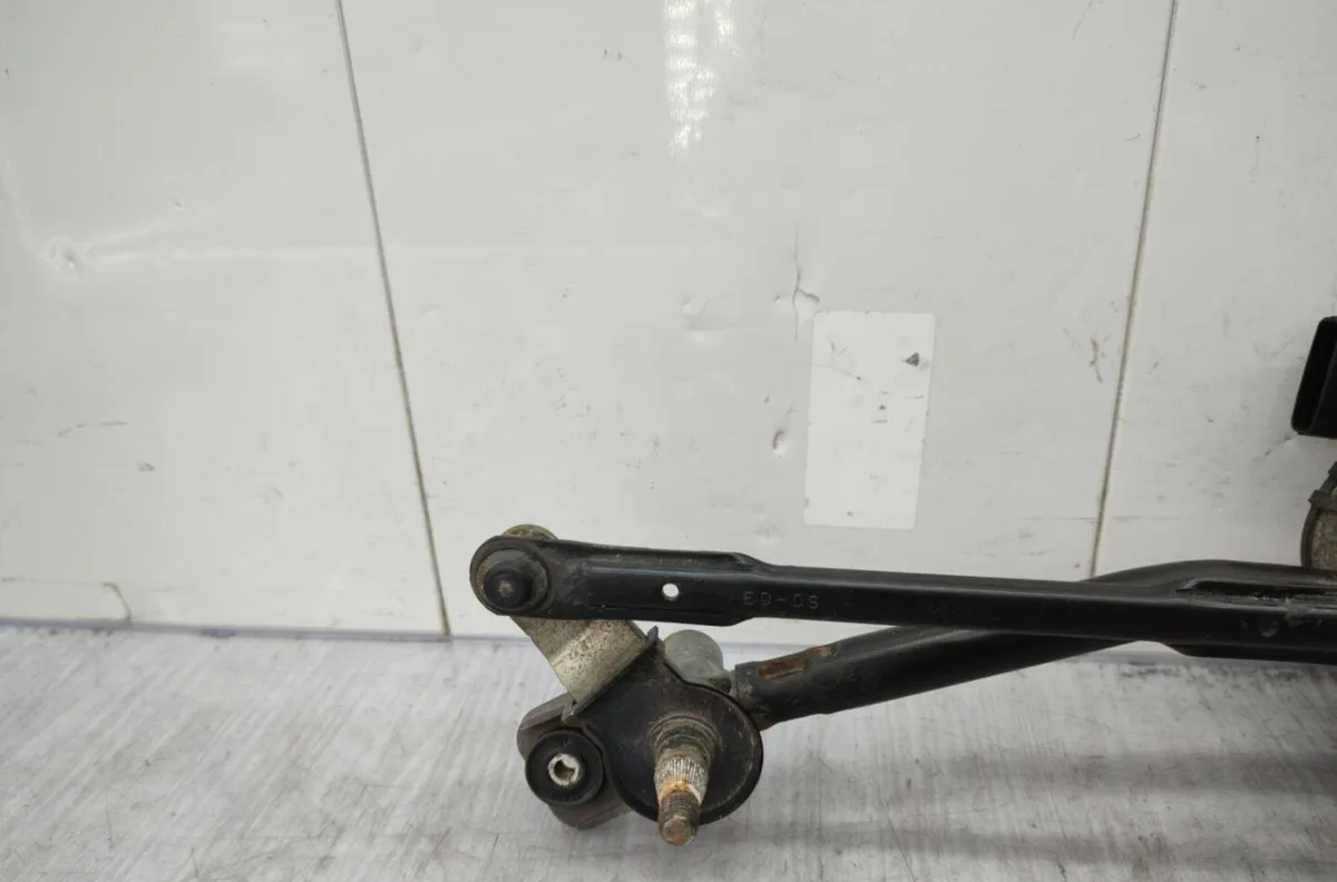 Moteur essuie-glace avant KIA CEE-D 1 SPORT WAGON PHASE 1 BREAK occasion