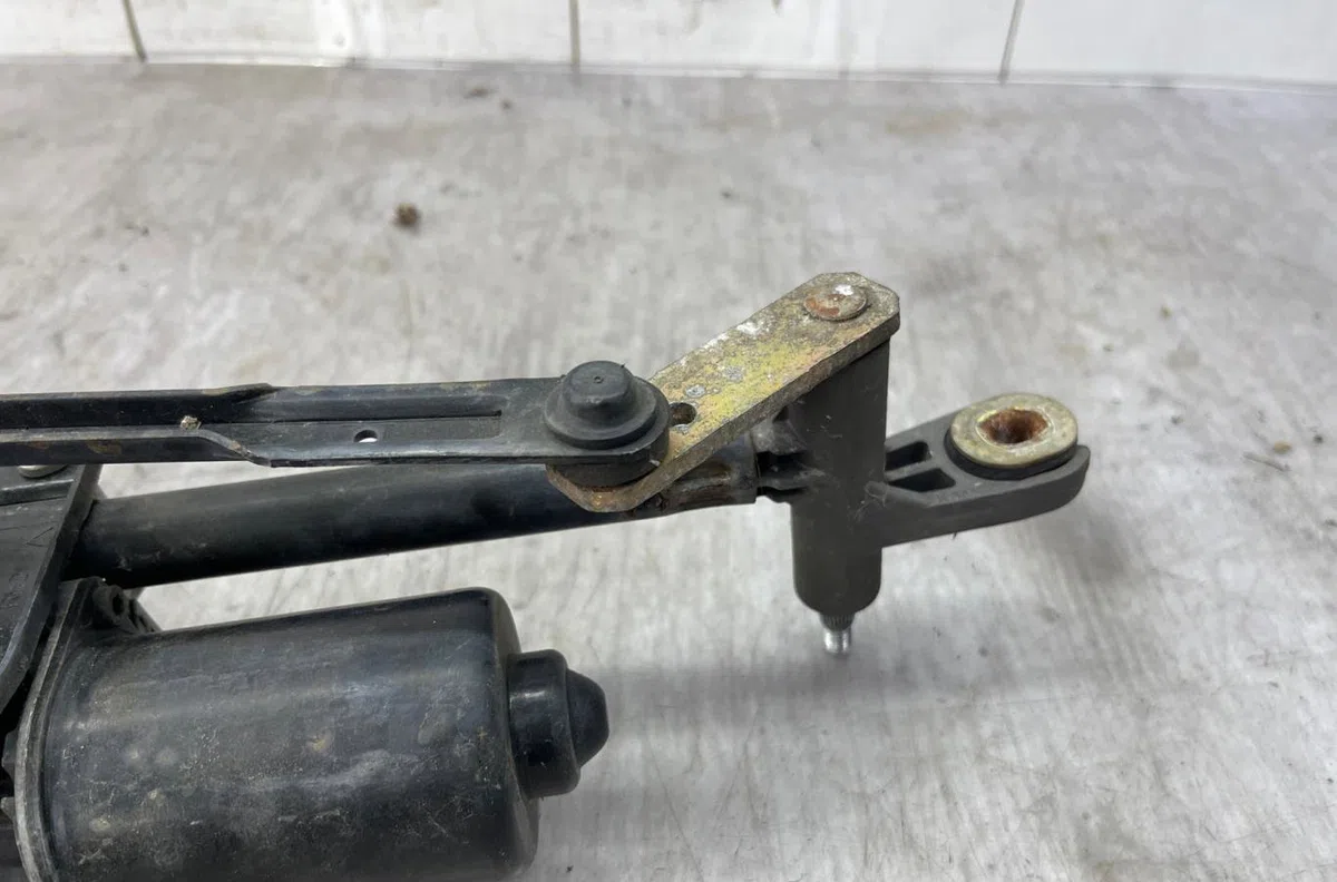 Moteur essuie-glace avant KIA PICANTO 1 PHASE 1 occasion