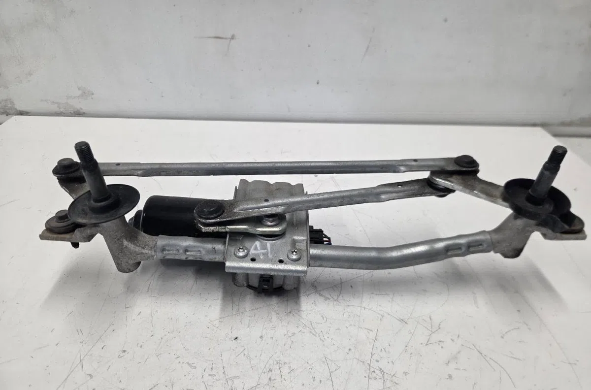 Moteur essuie-glace avant KIA PICANTO 3 PHASE 1 occasion