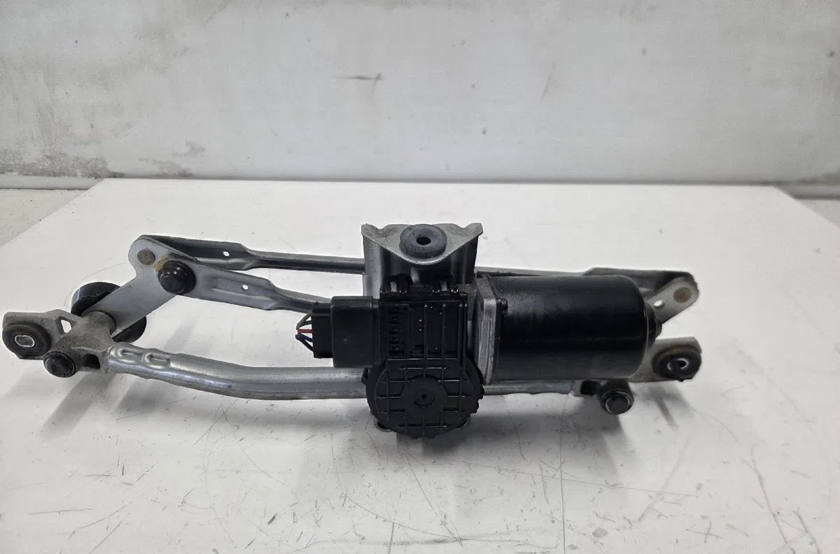 Moteur essuie-glace avant KIA PICANTO 3 PHASE 1 occasion