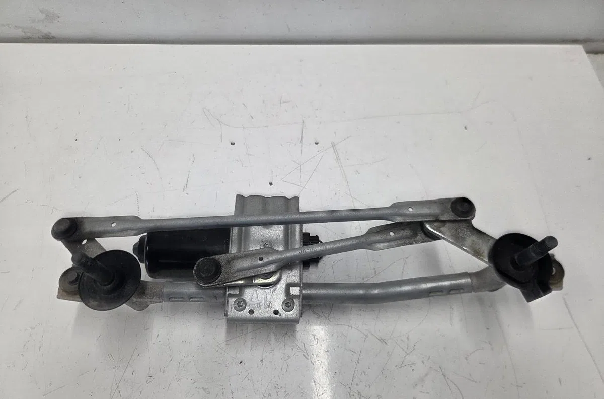 Moteur essuie-glace avant KIA PICANTO 3 PHASE 1 occasion