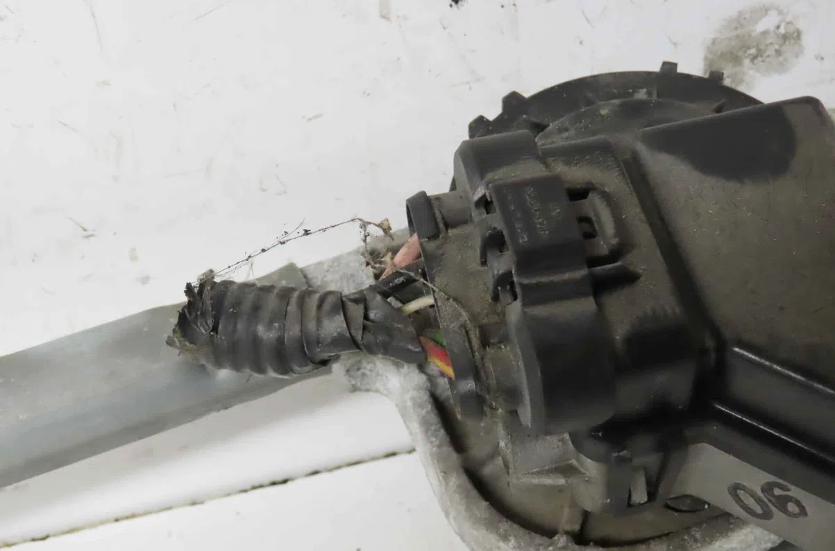 Moteur essuie-glace avant LANCIA MUSA occasion