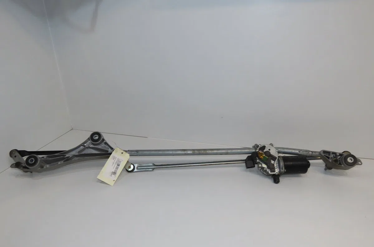Moteur essuie-glace avant Mercedes-benz CLASSE A (W169) A 180 cdi (169.007, 169.307) (2004-2012) 5 portes occasion