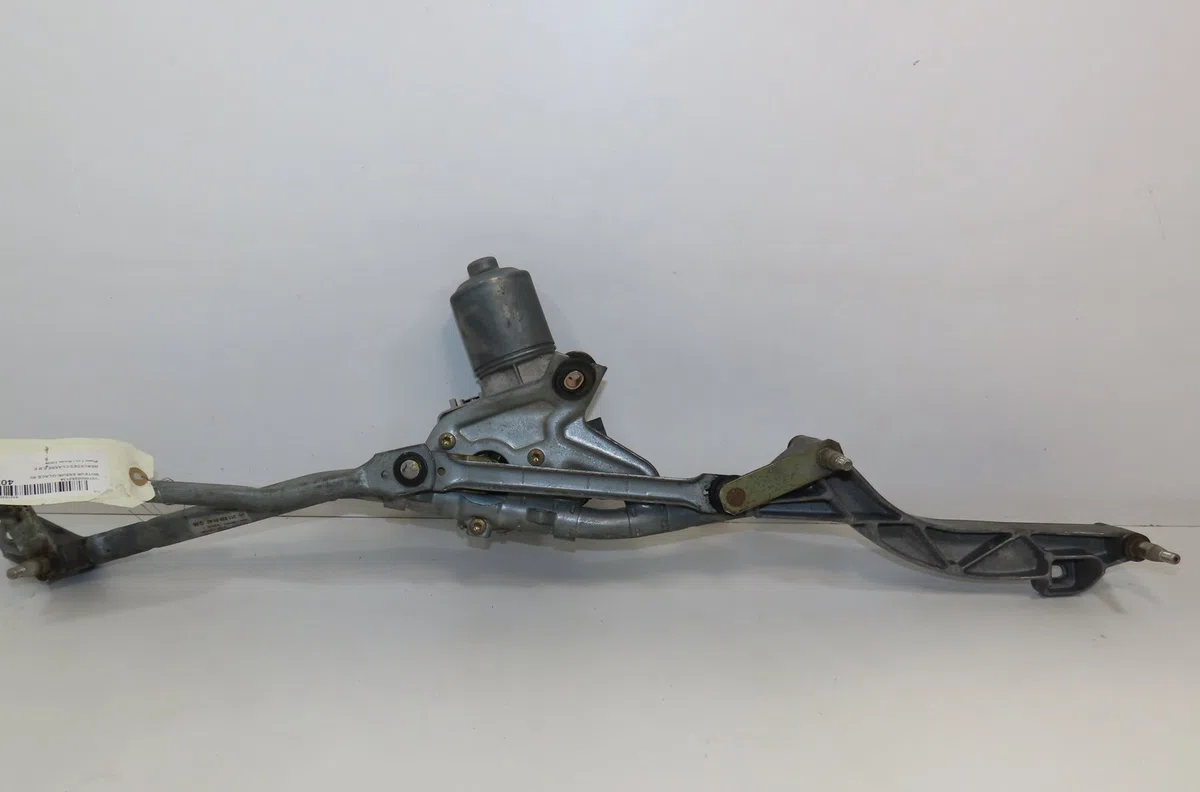 Moteur essuie-glace avant Mercedes-benz CLASSE E (W211) E 320 cdi (211.026) (2002-2008) occasion