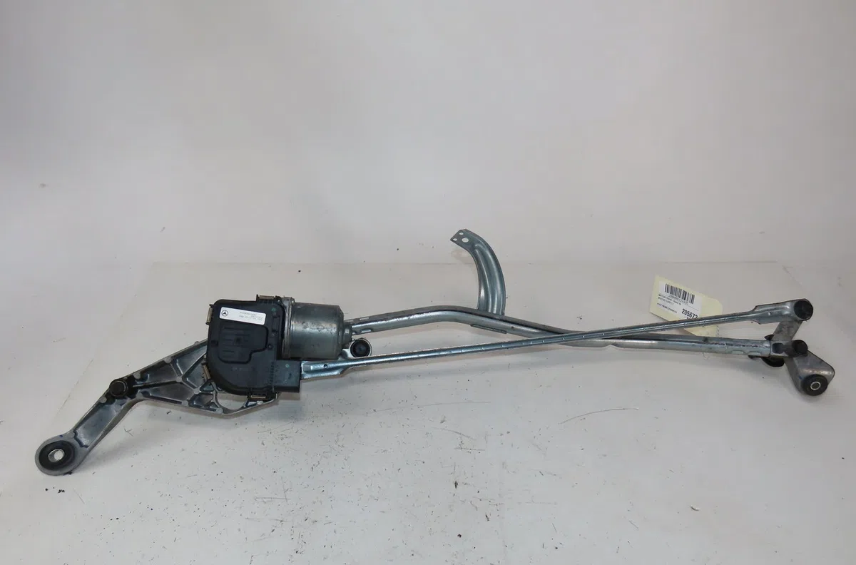Moteur essuie-glace avant Mercedes-benz CLASSE E (W213) E 200 d (213.013) (2016) 4 portes occasion
