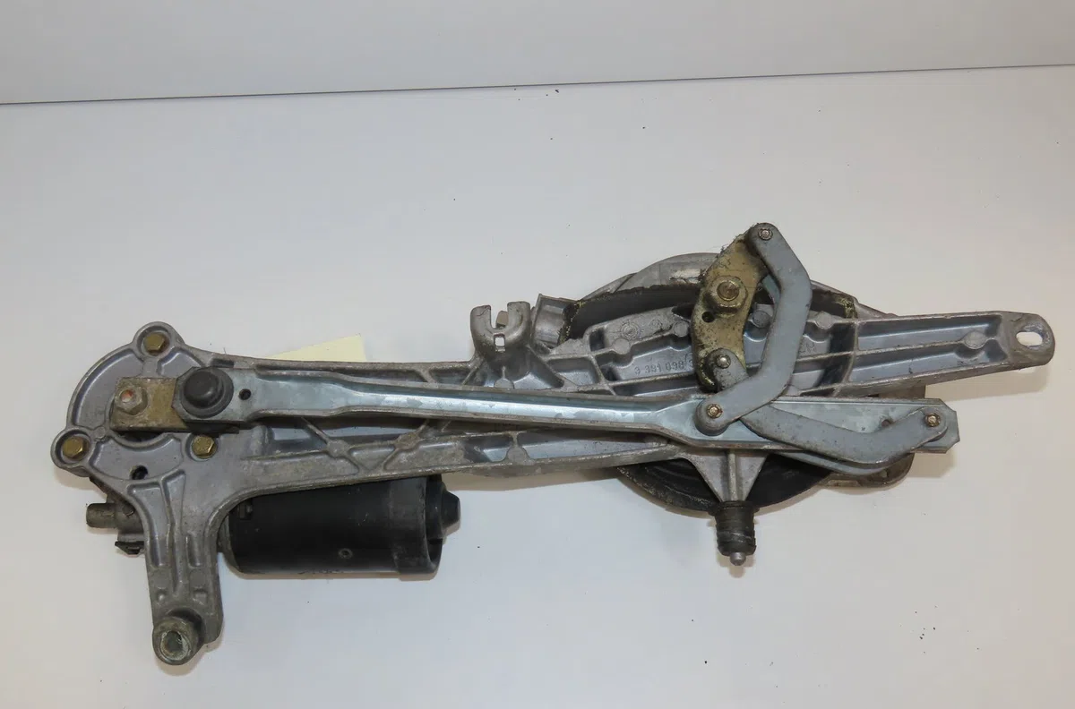 Moteur essuie-glace avant Mercedes-benz CLK (C208) Clk 230 kompressor (208.347) (1997-2000) occasion