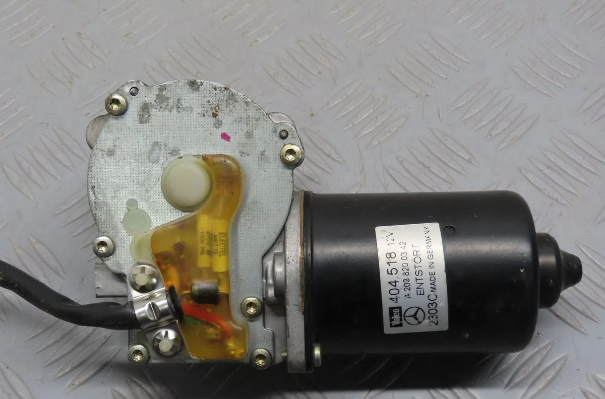 Moteur essuie-glace avant Mercedes-benz CLK (C209) Clk 270 cdi (209.316) (2002-2009) occasion