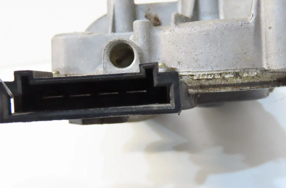 Moteur essuie-glace avant Mercedes-benz VANEO (414) 1.7 cdi (414.700) (2002-2005) occasion