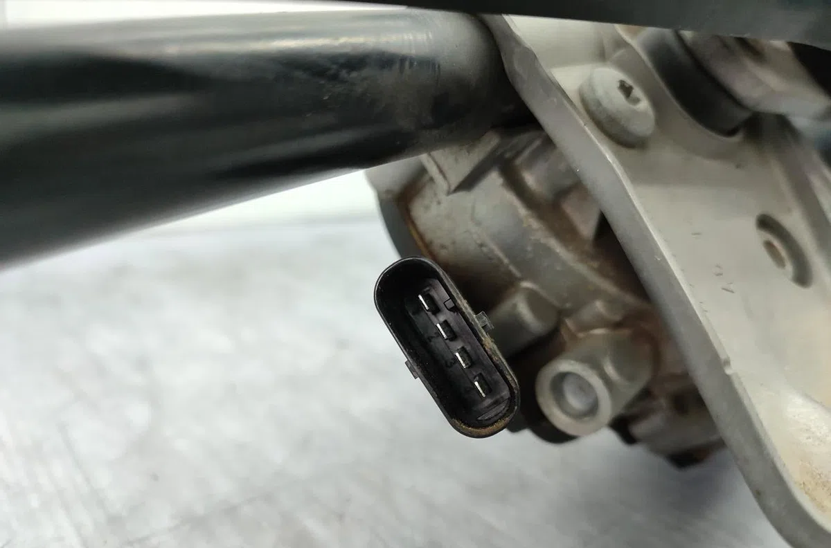 Moteur essuie-glace avant MERCEDES CLASSE A 176 PHASE 1 occasion