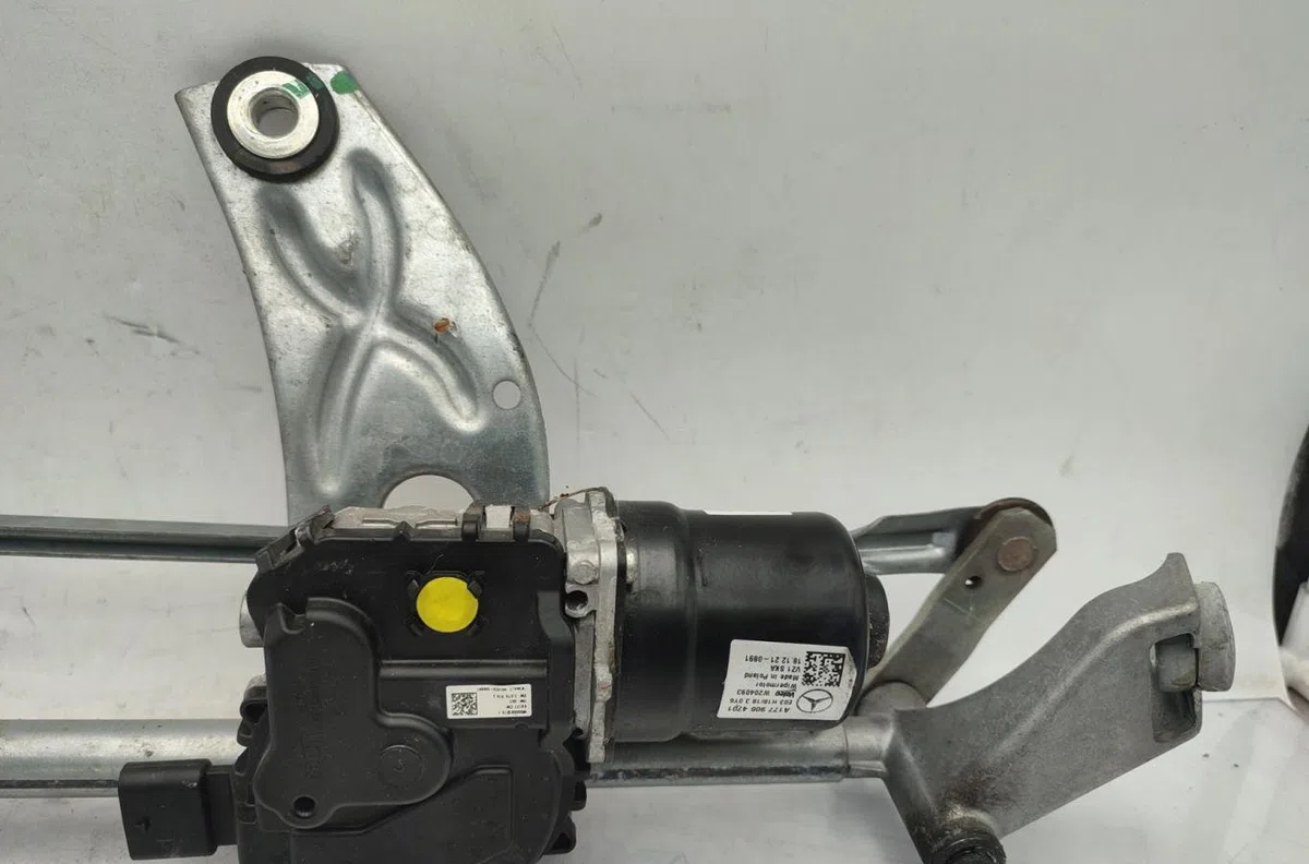 Moteur essuie-glace avant MERCEDES CLASSE A 177 PHASE 2 occasion