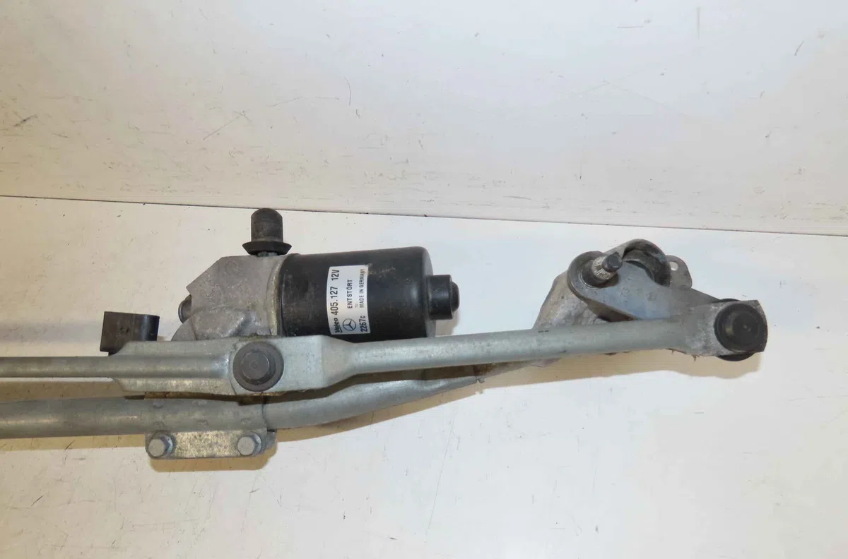 Moteur essuie-glace avant MERCEDES CLASSE A II occasion