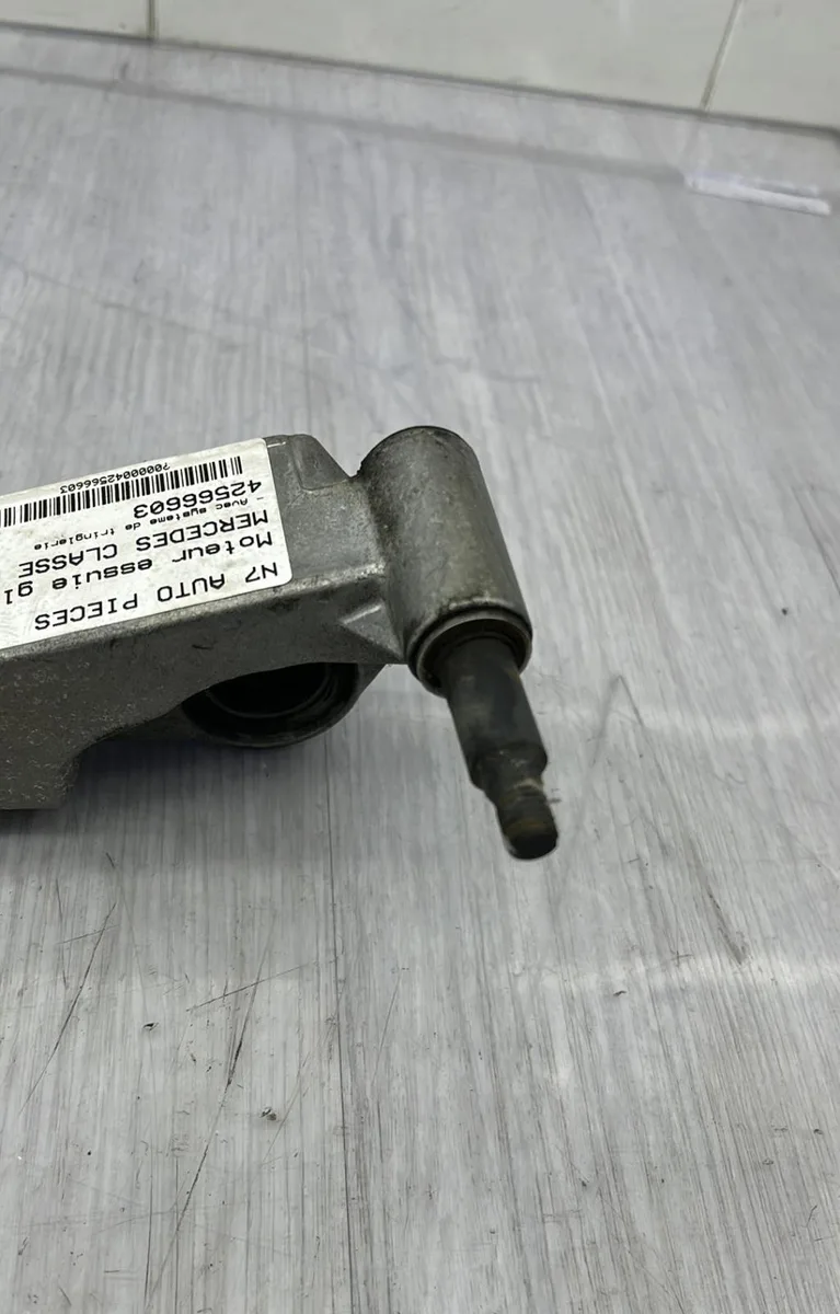 Moteur essuie-glace avant MERCEDES CLASSE C 203 PHASE 1 BREAK occasion