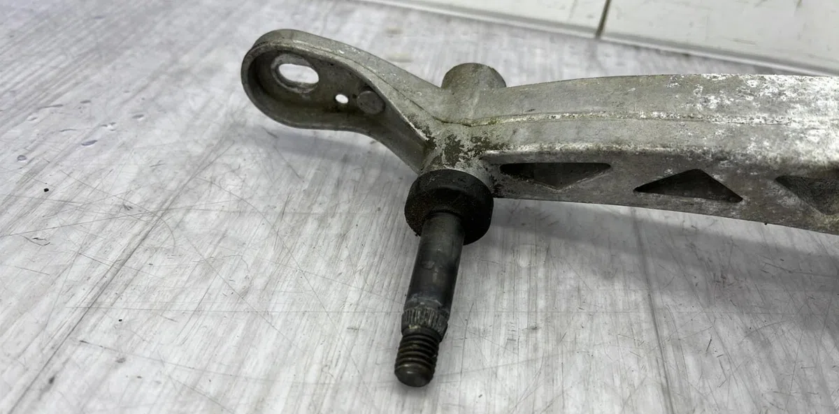 Moteur essuie-glace avant MERCEDES CLASSE C 204 PHASE 2 COUPE occasion