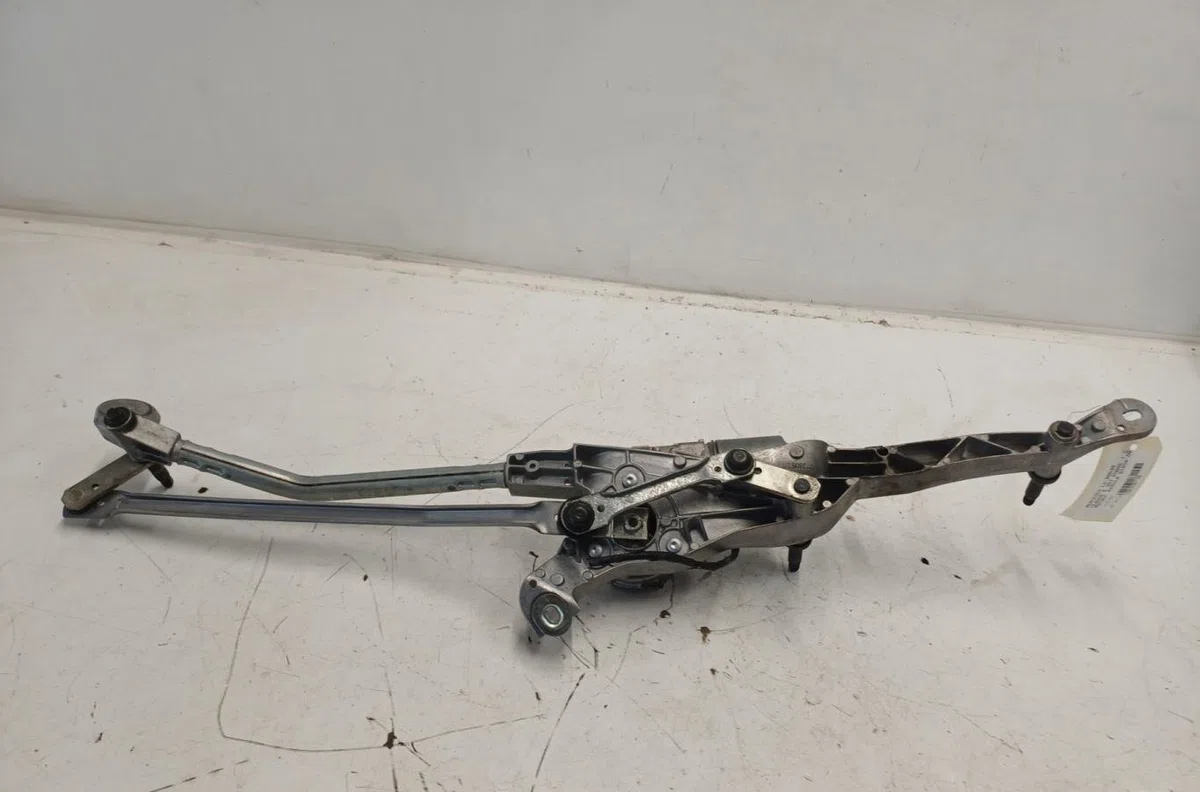 Moteur essuie-glace avant MERCEDES CLASSE E 207 PHASE 1 COUPE occasion