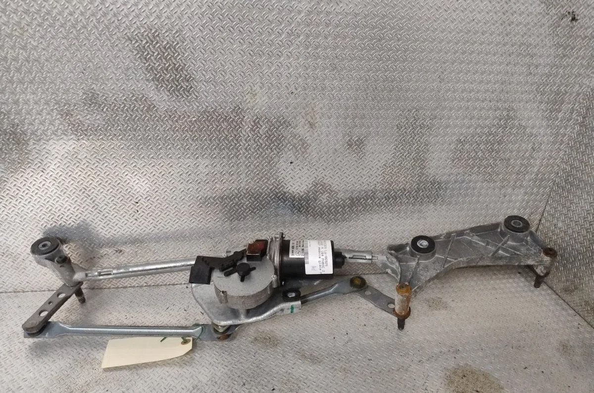 Moteur essuie-glace avant MERCEDES CLASSE M 164 CLASSE M 164 PHASE 2 occasion