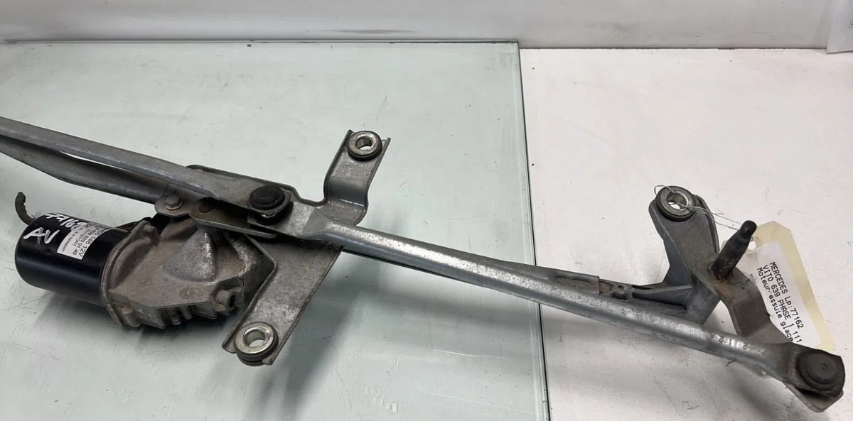 Moteur essuie-glace avant MERCEDES VITO 639 PHASE 1 occasion