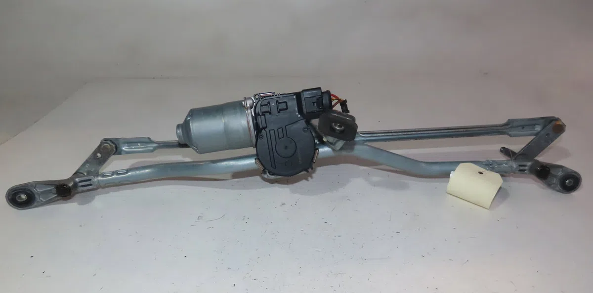 Moteur essuie-glace avant Mini MINI CLUBMAN (F54) Cooper (2014) occasion