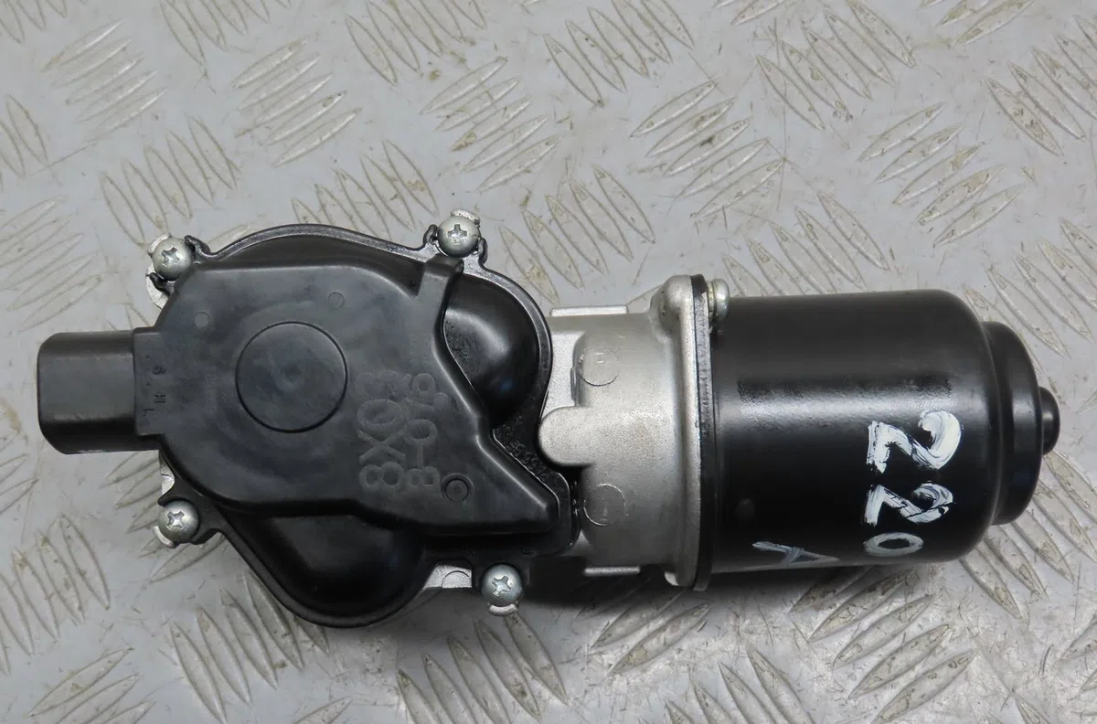 Moteur essuie-glace avant Mitsubishi LANCER VIII (CY_A, CZ_A) 1.8 (cy3a, cy6a) (2010) occasion