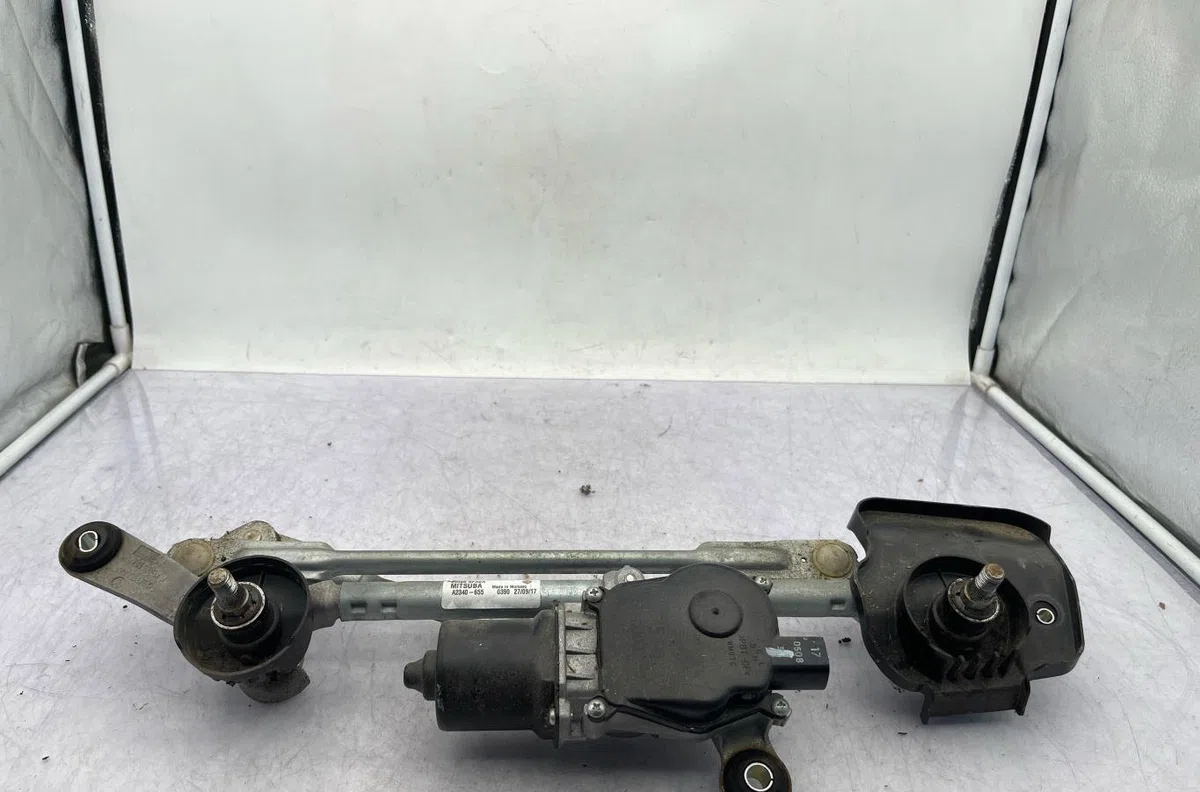 Moteur essuie-glace avant NISSAN MICRA 5 occasion