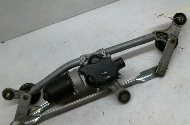 Moteur essuie-glace avant Nissan MICRA IV (K13K) 1.2 (2010-2015) occasion