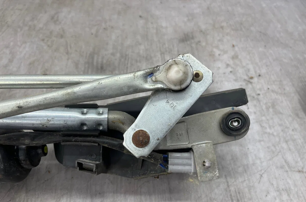 Moteur essuie-glace avant NISSAN PIXO occasion