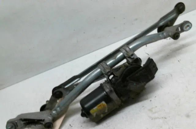 Moteur essuie-glace avant Nissan QASHQAI - QASHQAI 2 I (J10, NJ10, JJ10E) 1.5 dci (2010-2013) 5 portes occasion