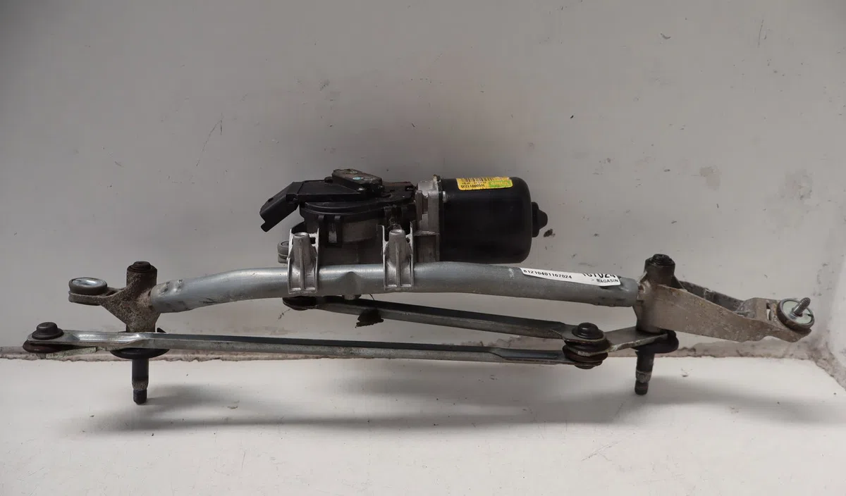 Moteur essuie-glace avant Nissan QASHQAI - QASHQAI 2 I (J10, NJ10, JJ10E) 2.0 dci traction intégrale (2007-2013) 5 porte