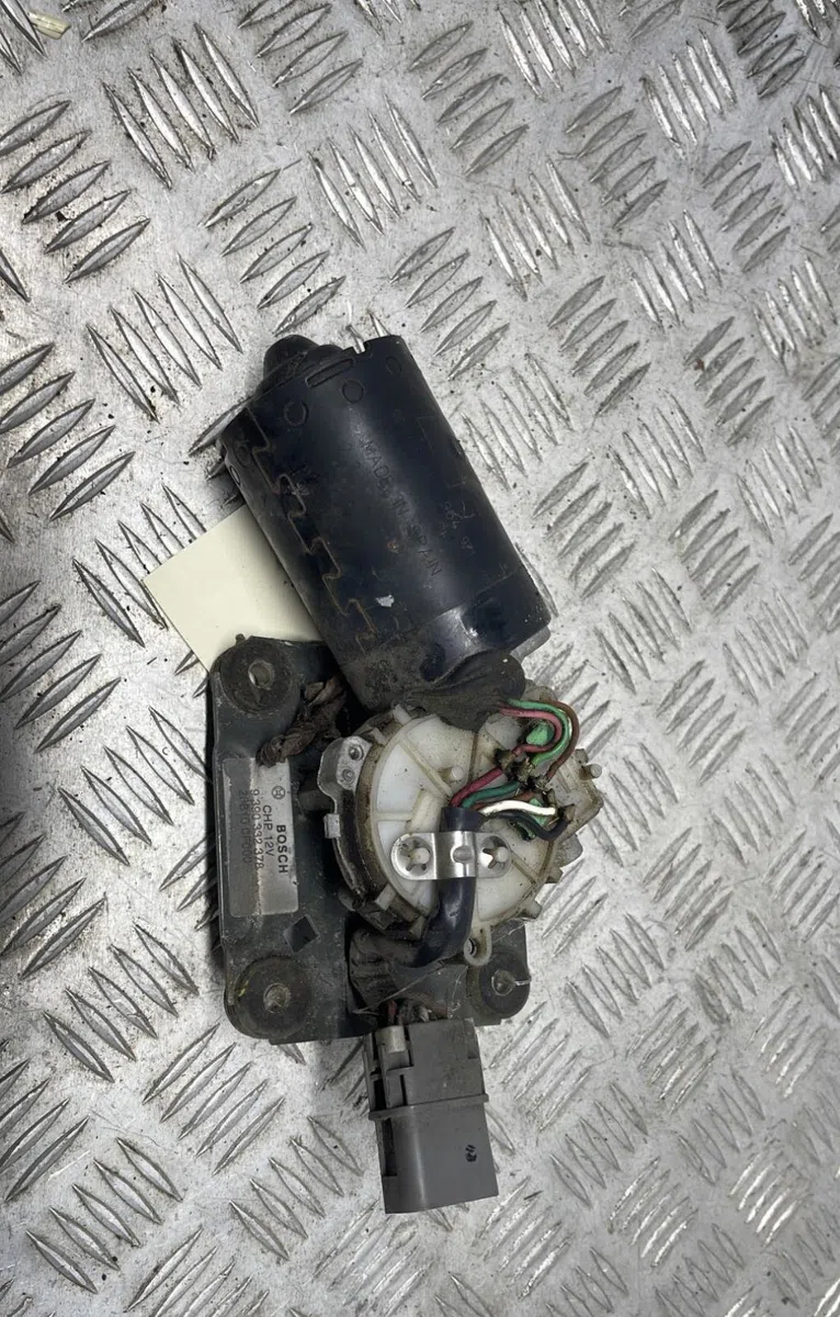 Moteur essuie-glace avant NISSAN TERRANO 2 PHASE 3 occasion