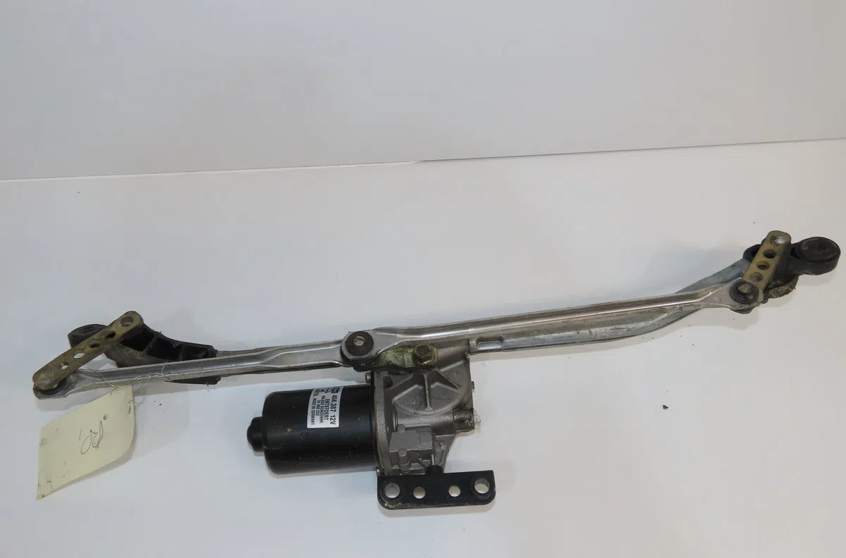 Moteur essuie-glace avant Opel ASTRA G 3-5 portes (T98) 2.0 dti 16v (f08, f48) (1999-2005) occasion
