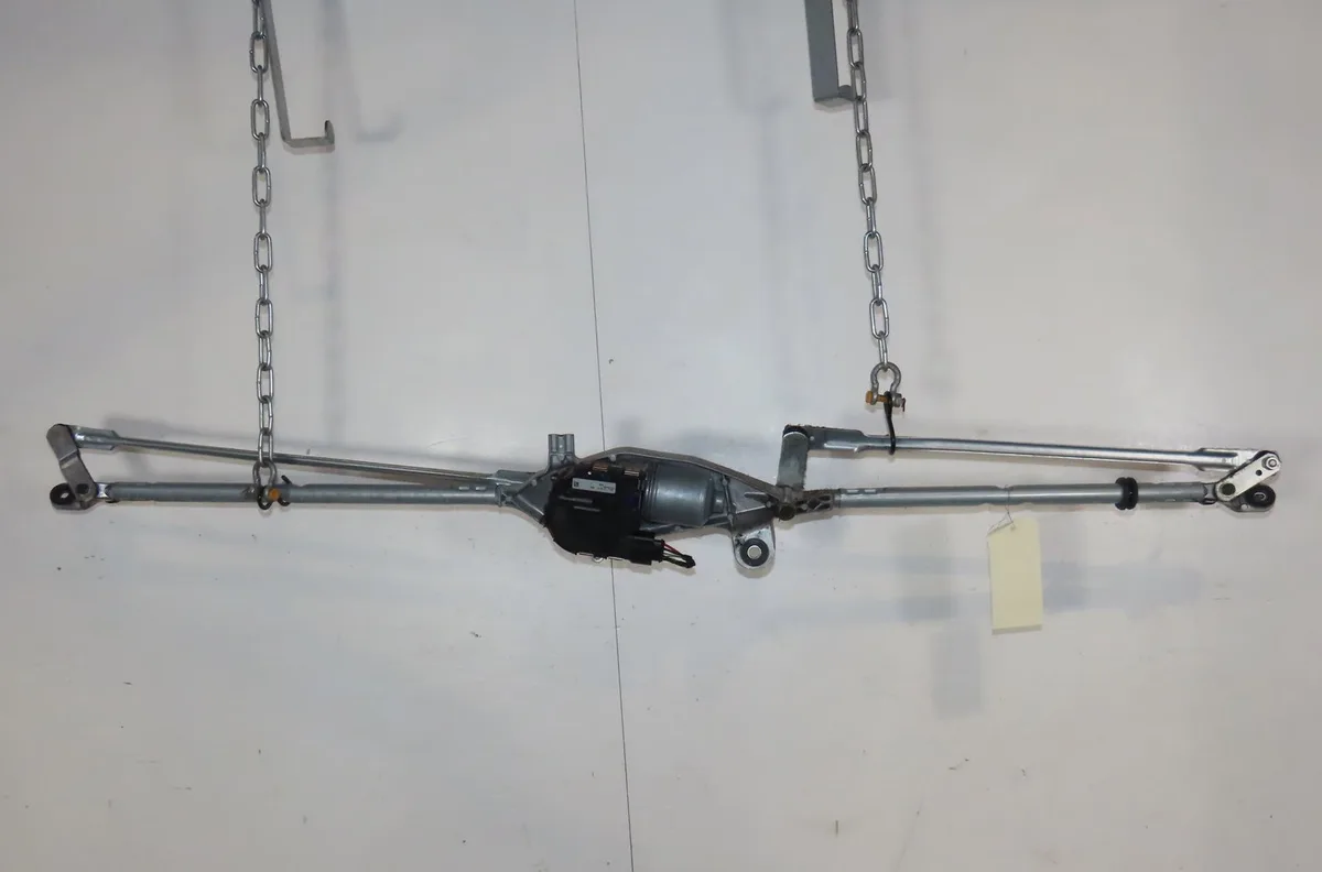 Moteur essuie-glace avant Opel ASTRA K (B16) 1.4 turbo (68) (2015) occasion