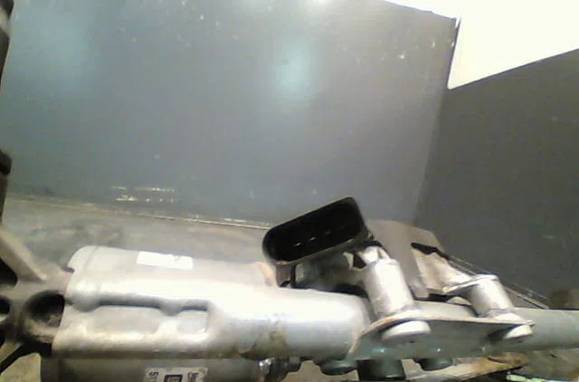 Moteur essuie-glace avant OPEL CORSA 2010 occasion