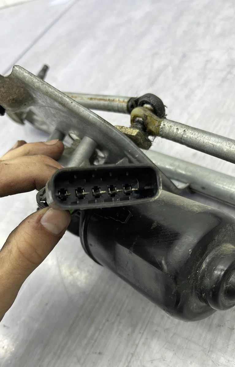 Moteur essuie-glace avant OPEL CORSA B PHASE 2 occasion