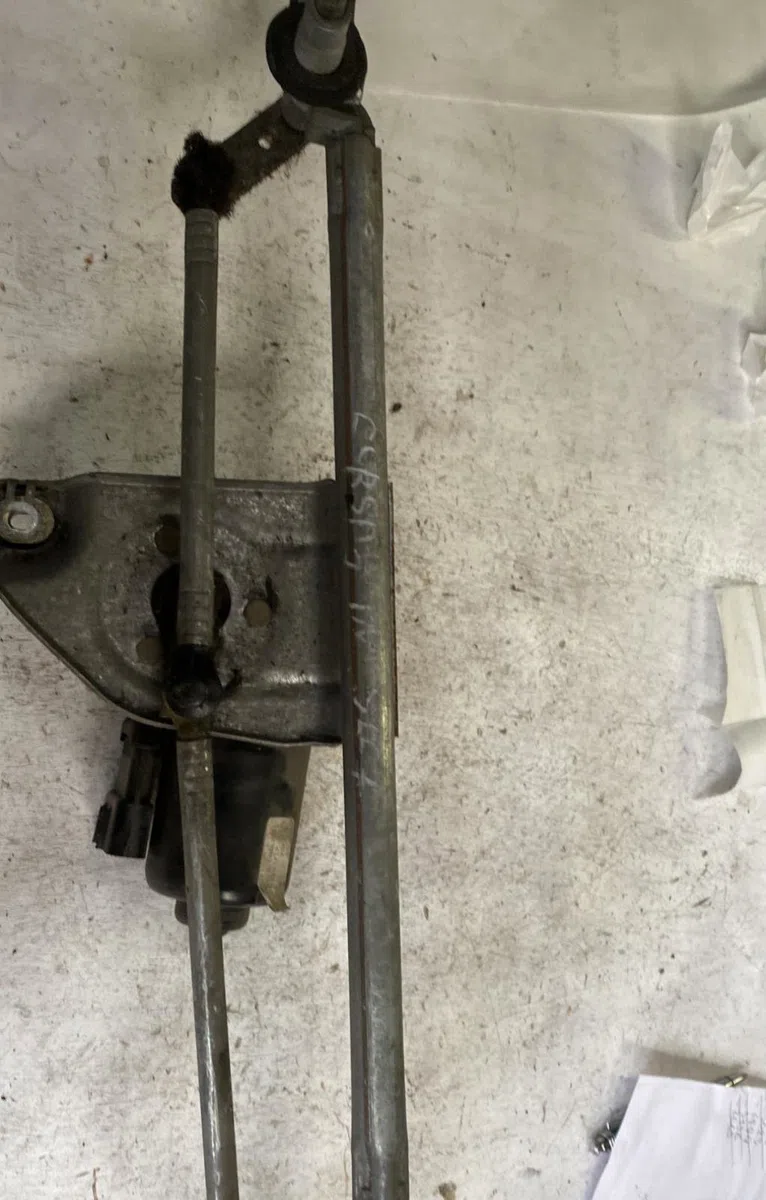 Moteur essuie-glace avant Opel CORSA B (S93) 1.2 i 16v (f08, f68, m68) (1998-2000) 5 portes occasion