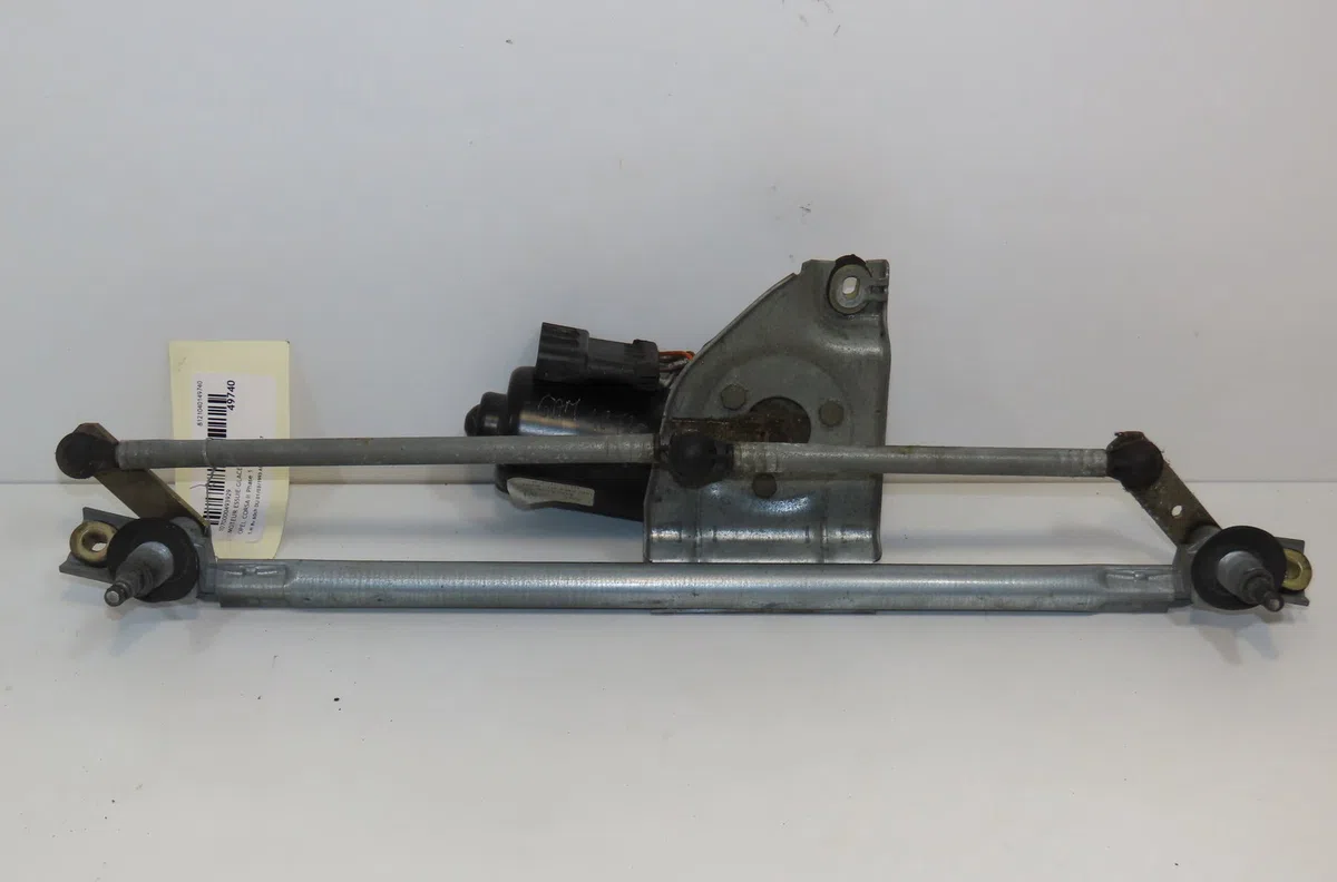 Moteur essuie-glace avant Opel CORSA B (S93) 1.4 i (f08, f68, m68) (1993-2000) occasion